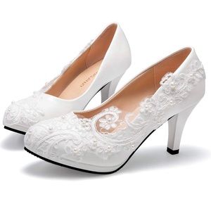 White Beaded Lace Wedding Pumps Size 37 Excellent Condition